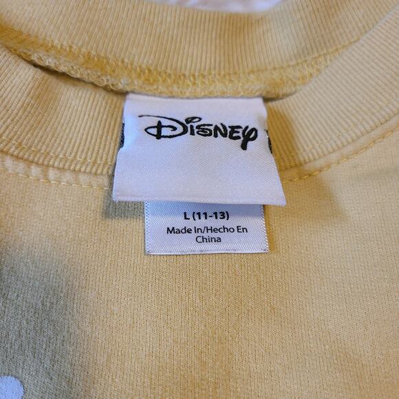 Disney Winnie The Pooh Yellow crewneck sweatshirt size large - Picture 2 of 4